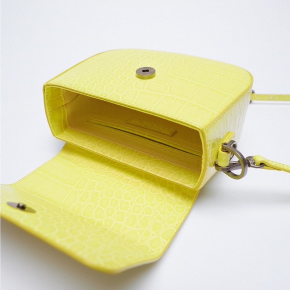 ZARA NEON ANIMAL PRINT CROSSBODY BAG, neon yellow greenish, great condition - Picture 4 of 16
